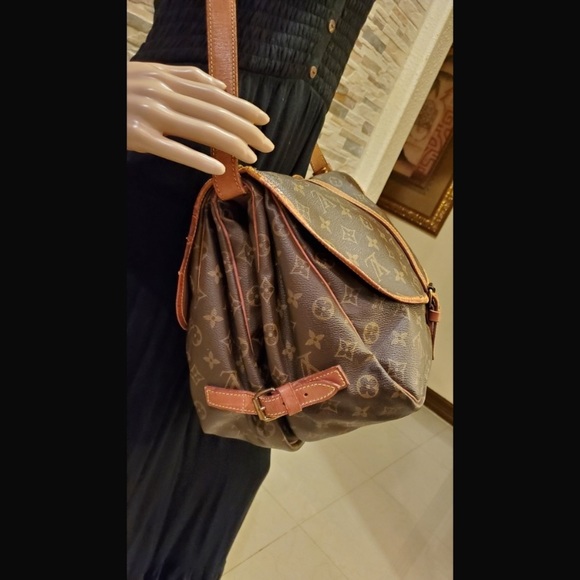 Louis Vuitton Shoulder Bag Saumur35 - Picture 6 of 15